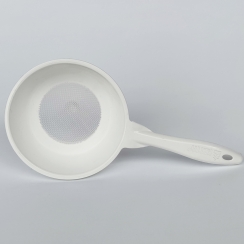 Funil pl�stico com peneira