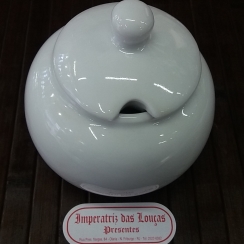 A�ucareiro de porcelana